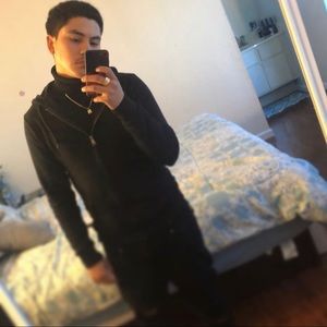 Meet your Posher, Noe